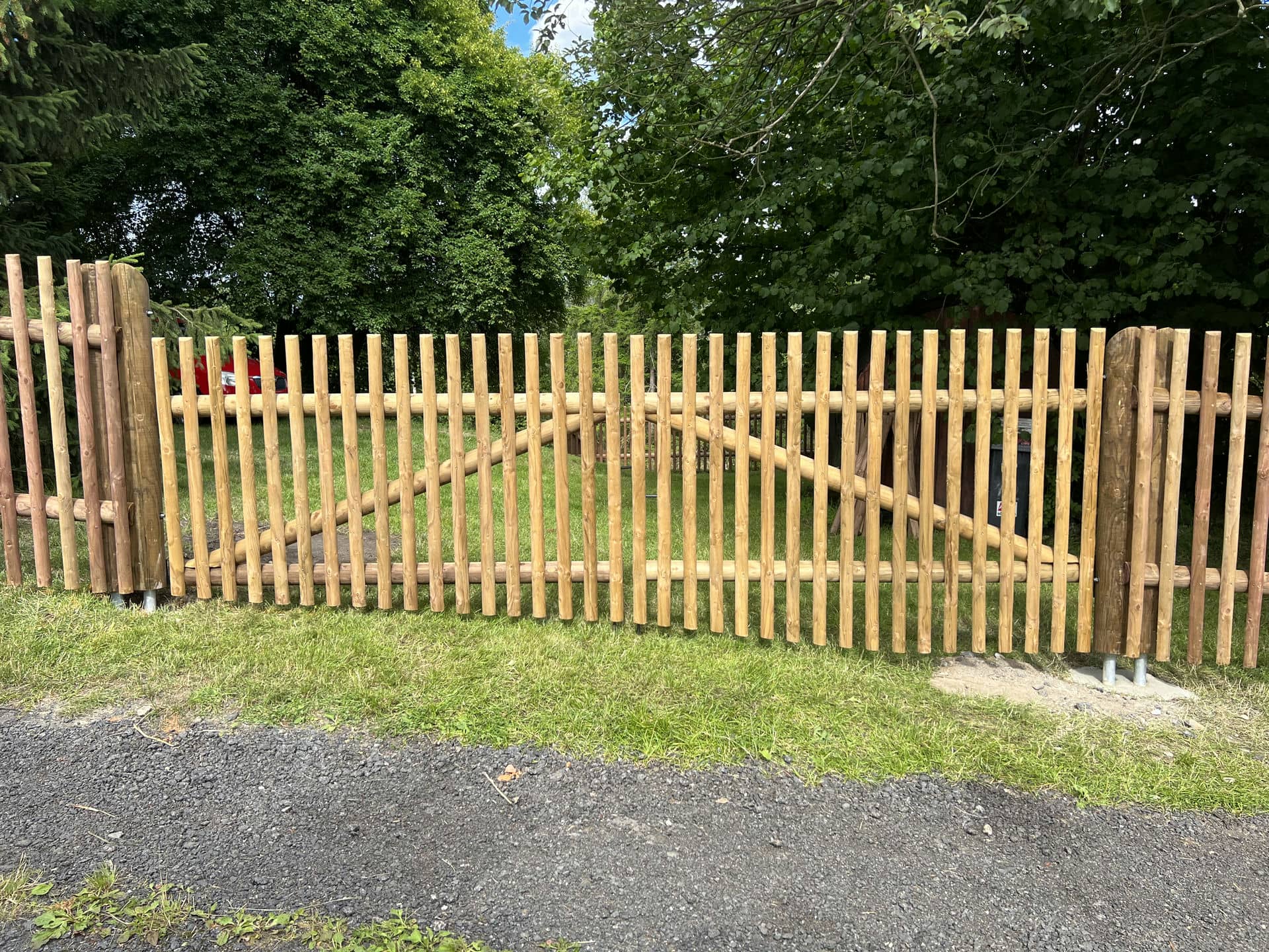 Obrázek 3 / Dřevěné ploty - strojně frézované   - realizace Dolní Habartice 5-2022